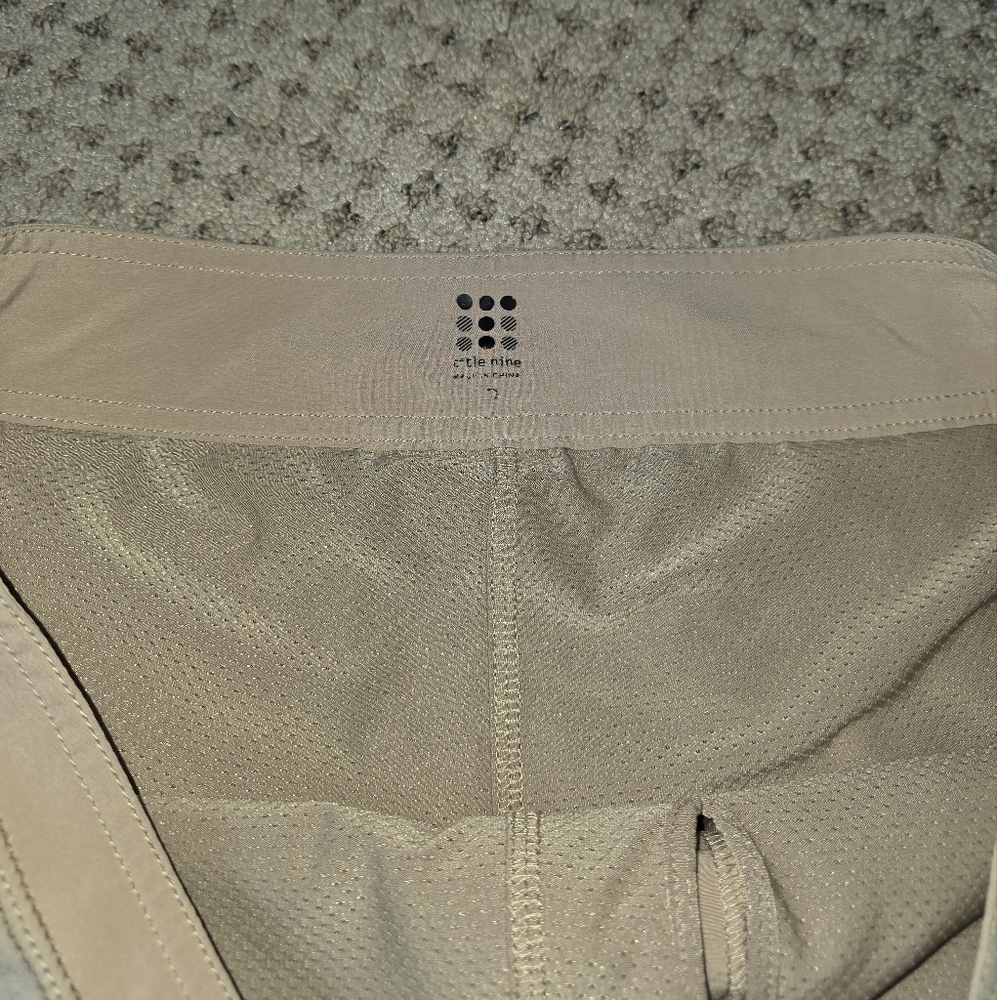 Title Nine Women's Beige Skort - Picture 3 of 9